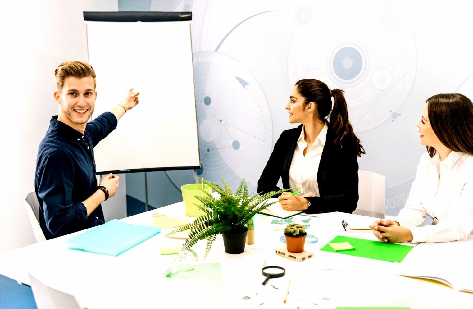 Teamarbeit bei der Finanzanalyse